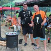 OBEC KOLINOVCE: Guľášmajster