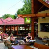 MESTO SENEC: Bufety na juhu jazier
