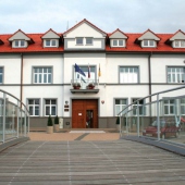 MESTO SENEC: Mestský úrad