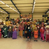 OBEC ČAŇA: Karneval na zimnom štadióne