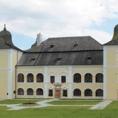 Presov Region: Kaštieľ a Archeopark Hanušovce nad Topľou